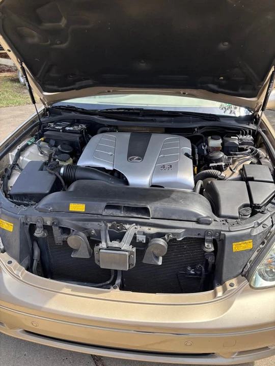 2005 Lexus LS 3rd Gen - Image 4 of 7