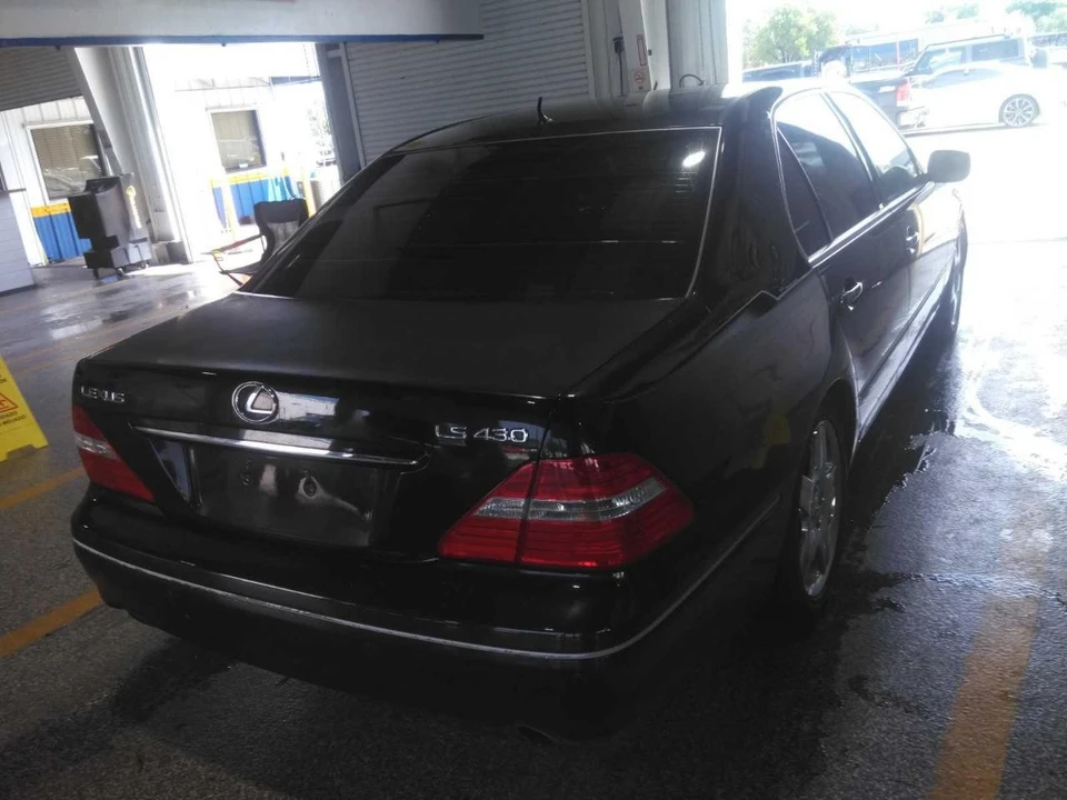 2005 Lexus LS 3rd Gen - Image 3 of 6