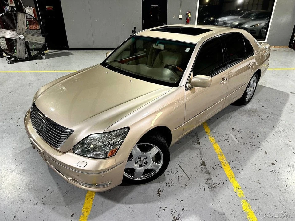 2005 Lexus LS 3rd Gen - Image 5 of 24
