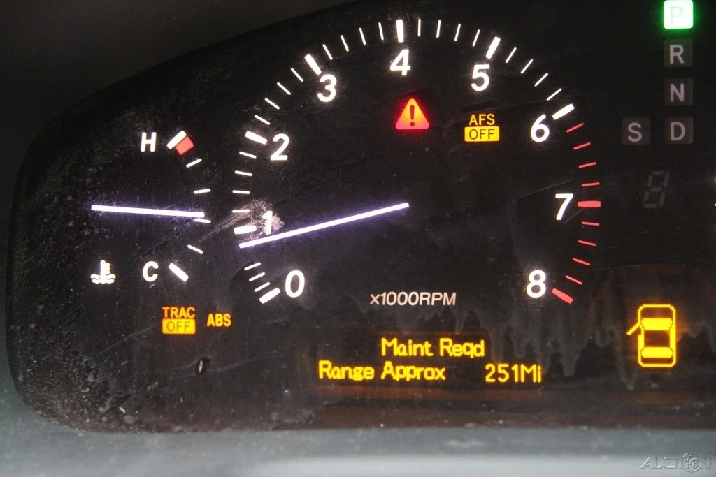 2005 Lexus LS 3rd Gen - Image 17 of 21