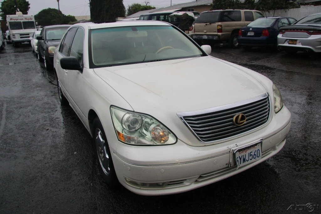 2005 Lexus LS 3rd Gen - Image 8 of 21