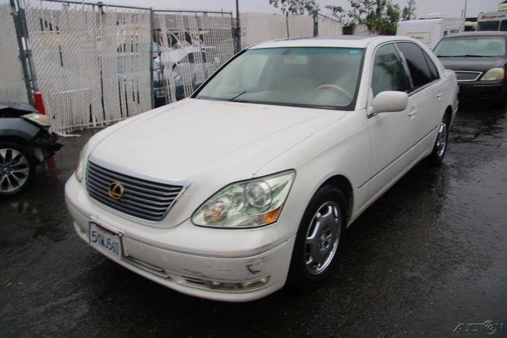 2005 Lexus LS 3rd Gen - Image 2 of 21