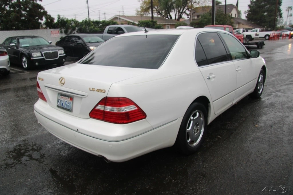 2005 Lexus LS 3rd Gen - Image 6 of 21