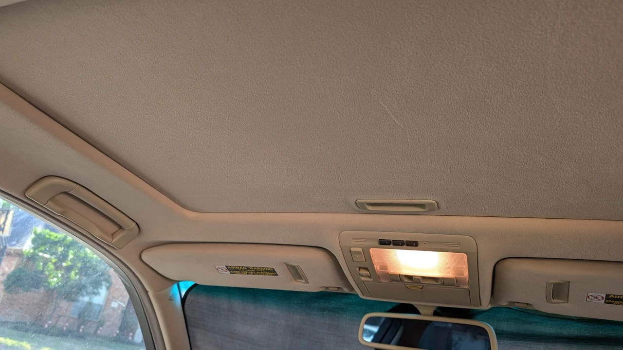 2005 Lexus LS 3rd Gen - Image 15 of 15