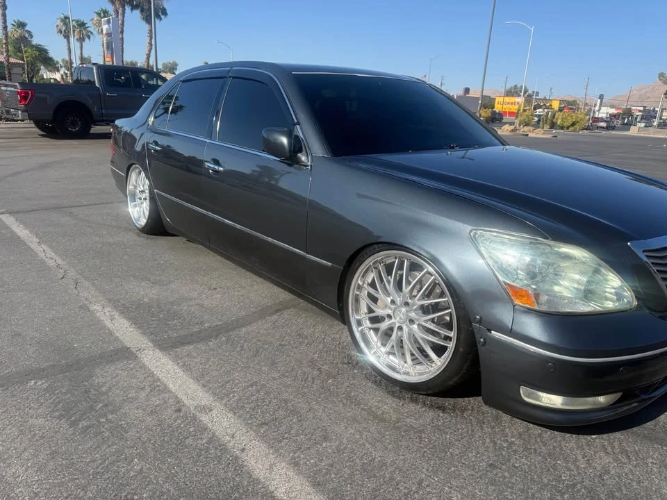 2005 Lexus LS 3rd Gen - Image 2 of 6