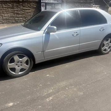 2005 Lexus LS 430