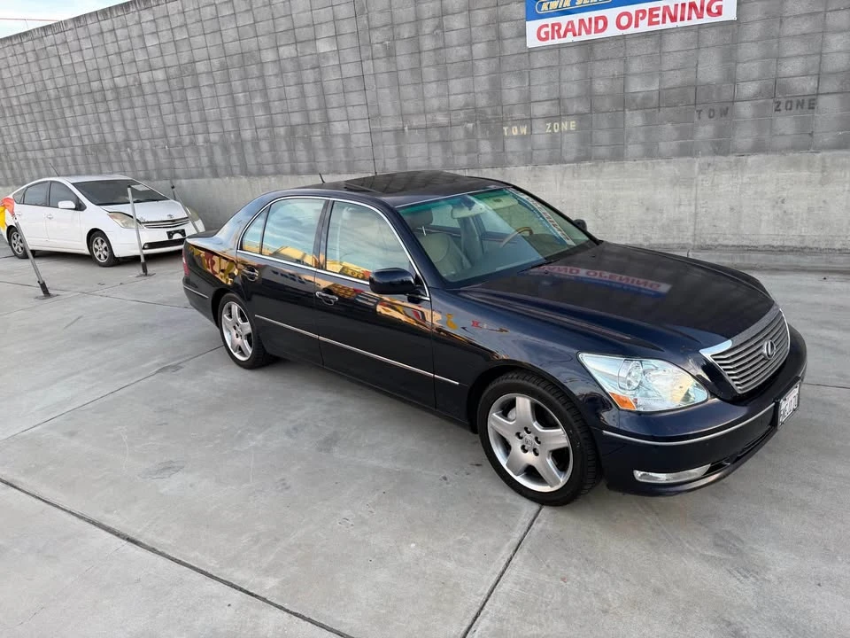 2005 Lexus LS 3rd Gen - Image 5 of 16