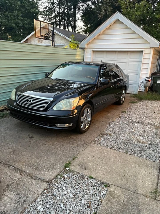 2005 Lexus LS 3rd Gen - Image 4 of 7