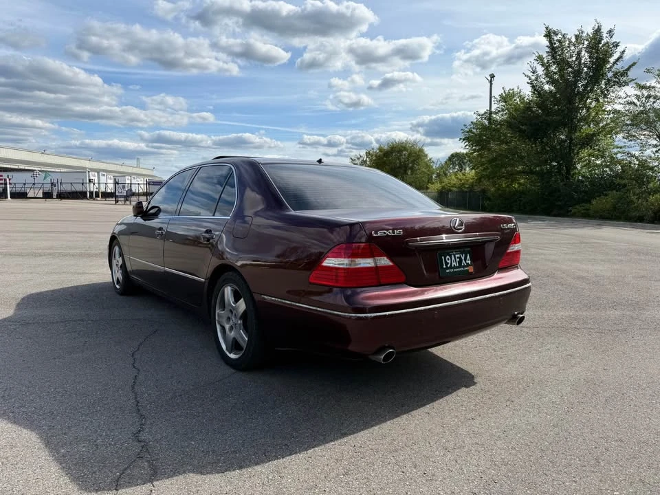 2005 Lexus LS 3rd Gen - Image 3 of 17