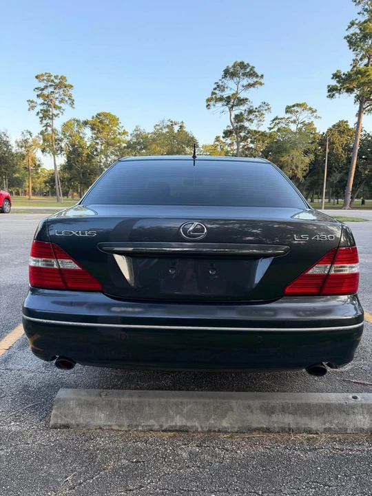 2005 Lexus LS 3rd Gen - Image 5 of 11