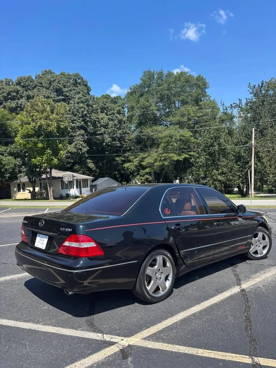 2005 Lexus LS 3rd Gen - Image 4 of 8