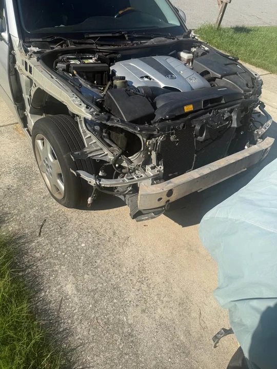 2005 Lexus LS 3rd Gen - Image 17 of 20