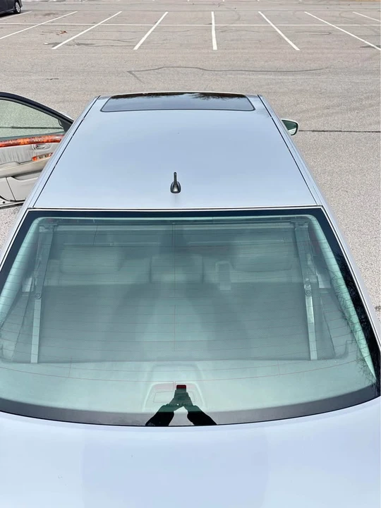 2005 Lexus LS 3rd Gen - Image 7 of 11