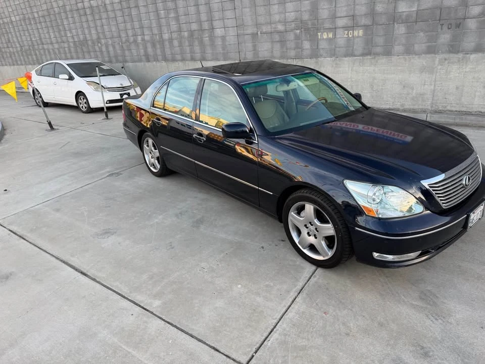 2005 Lexus LS 3rd Gen - Image 4 of 16