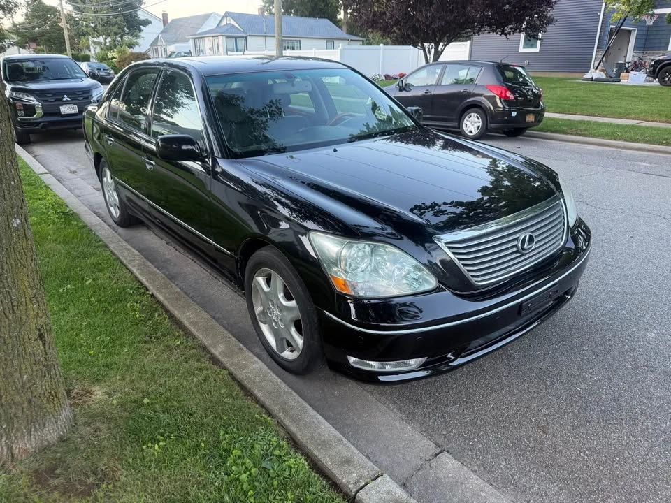 2005 Lexus LS 3rd Gen - Image 2 of 8