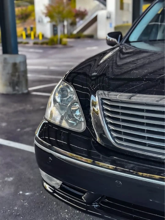 2005 Lexus LS 3rd Gen - Image 8 of 15