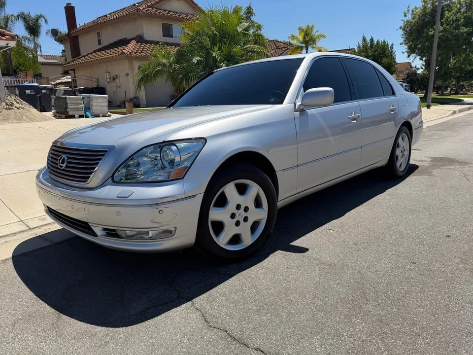 2005 Lexus LS 3rd Gen - Image 3 of 19