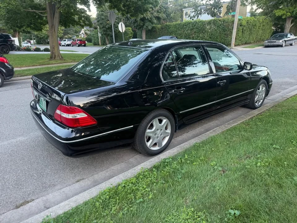 2005 Lexus LS 3rd Gen - Image 4 of 8