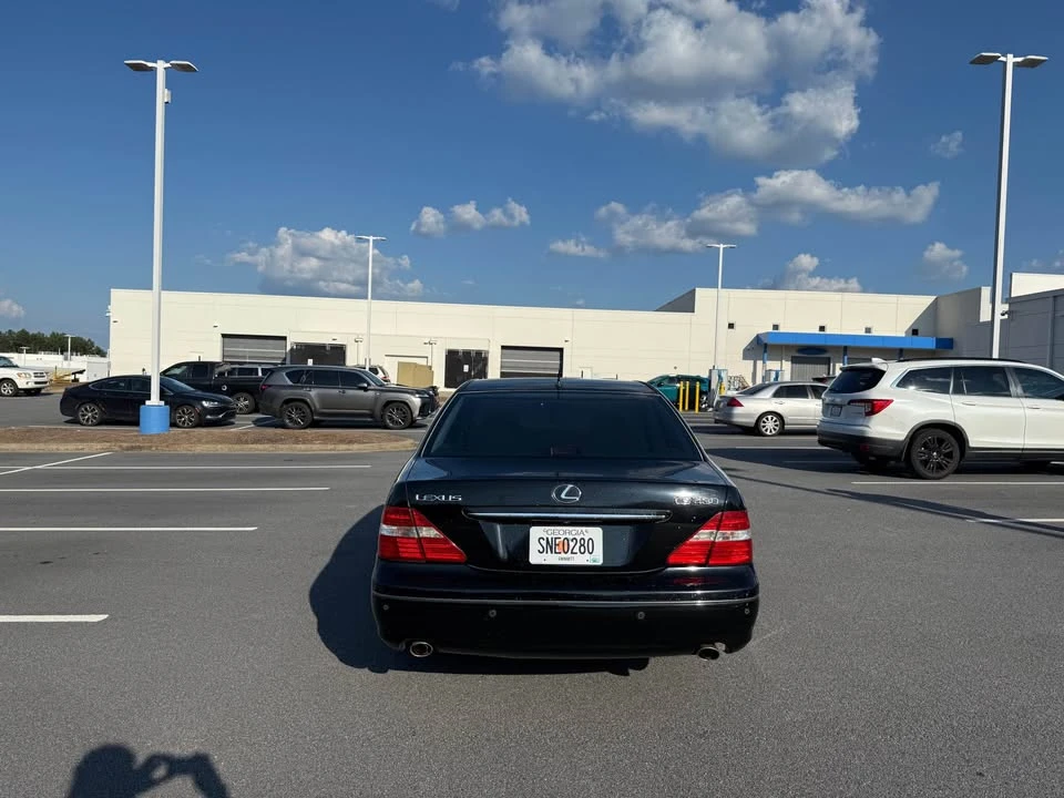 2005 Lexus LS 3rd Gen - Image 6 of 17