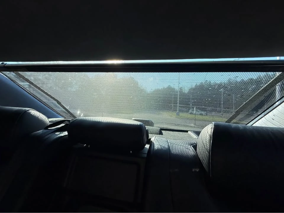 2005 Lexus LS 3rd Gen - Image 15 of 17