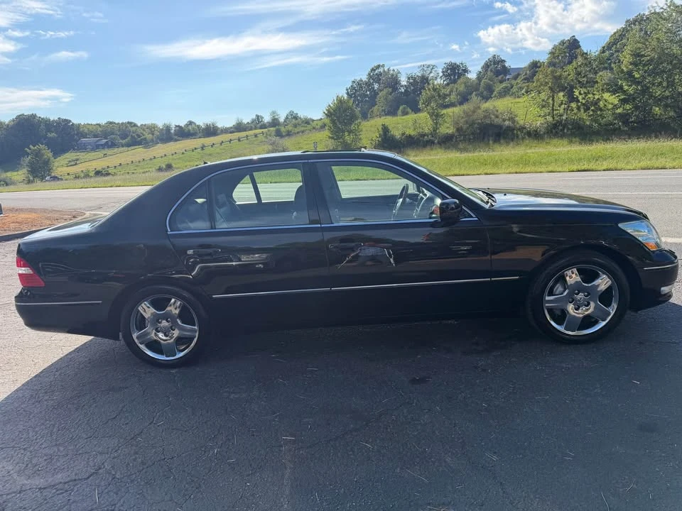 2005 Lexus LS 3rd Gen - Image 8 of 20