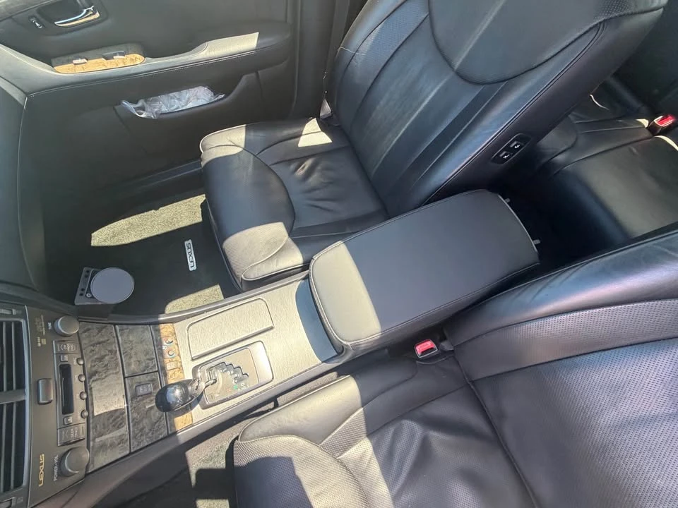 2005 Lexus LS 3rd Gen - Image 17 of 19