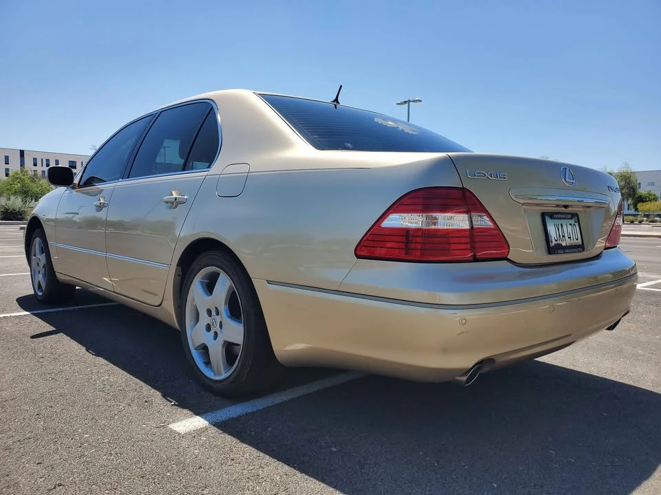 2005 Lexus LS 3rd Gen - Image 6 of 20
