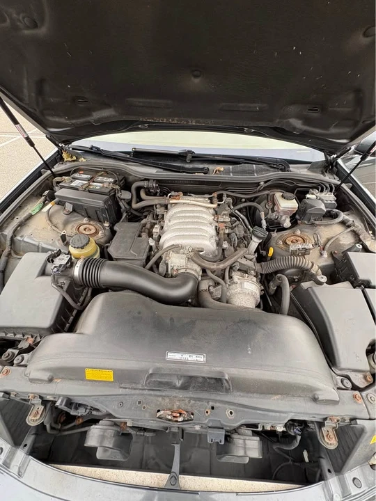 2005 Lexus LS 3rd Gen - Image 17 of 20