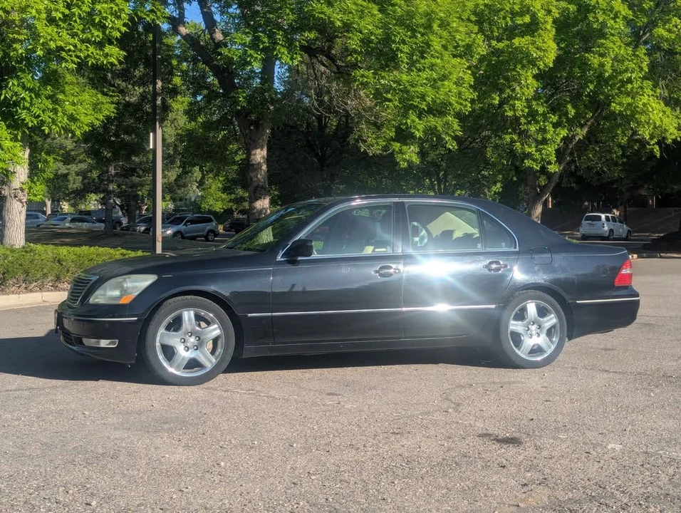 2005 Lexus LS 3rd Gen - Image 3 of 20