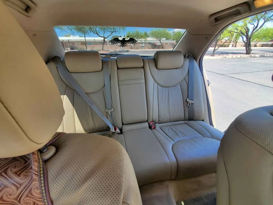 2005 Lexus LS 3rd Gen - Image 14 of 20