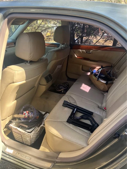2005 Lexus LS 3rd Gen - Image 5 of 6