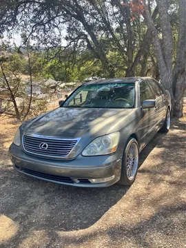 2005 Lexus LS 430 Sedan 4D