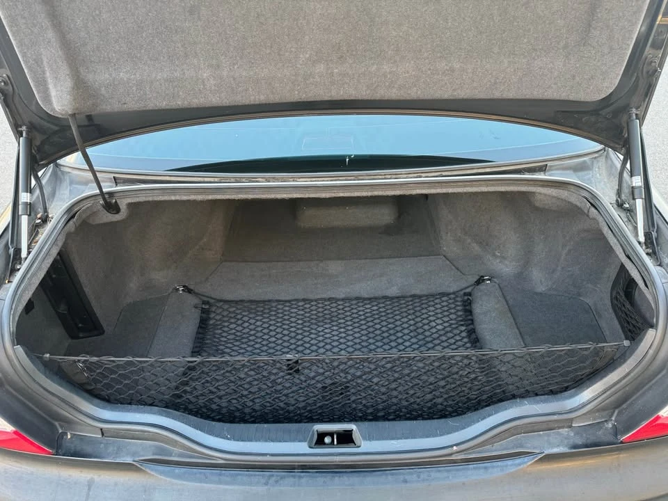 2005 Lexus LS 3rd Gen - Image 9 of 20