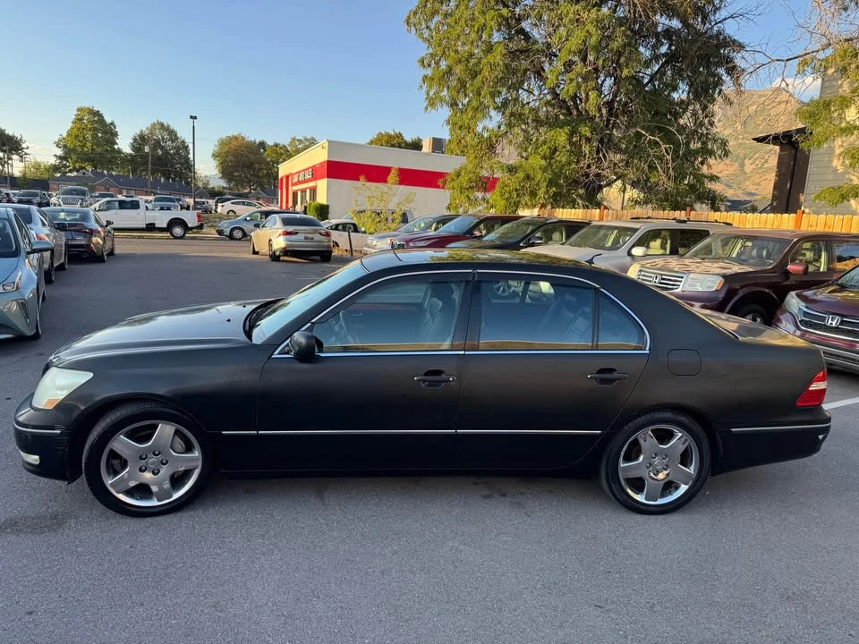 2005 Lexus LS 3rd Gen - Image 5 of 20