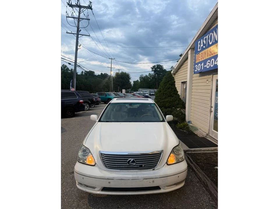 2005 Lexus LS 3rd Gen - Image 8 of 20
