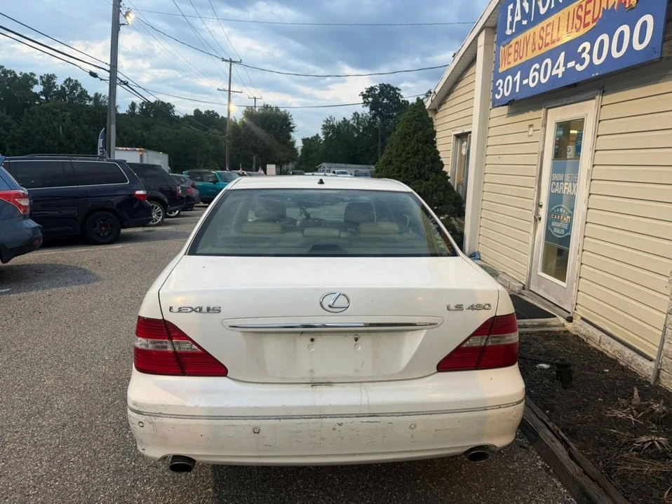 2005 Lexus LS 3rd Gen - Image 14 of 20