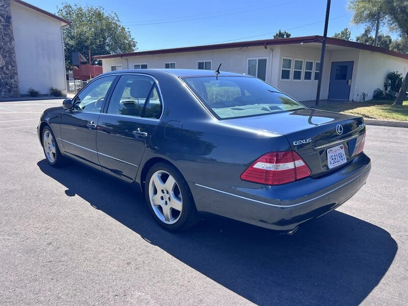 2005 Lexus LS 3rd Gen - Image 3 of 20