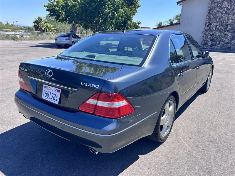2005 Lexus LS 3rd Gen - Image 5 of 20