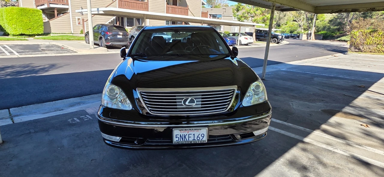 2005 Lexus LS 3rd Gen - Image 8 of 21