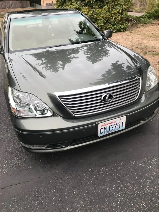 2005 Lexus LS 3rd Gen - Image 2 of 7