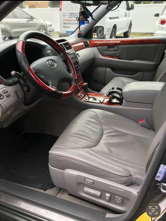 2005 Lexus LS 3rd Gen - Image 6 of 7