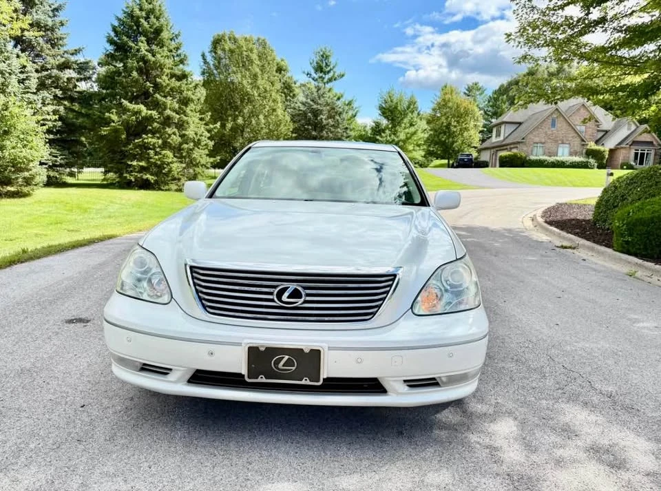 2005 Lexus LS 3rd Gen - Image 4 of 10