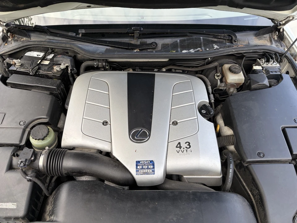 2005 Lexus LS 3rd Gen - Image 7 of 13