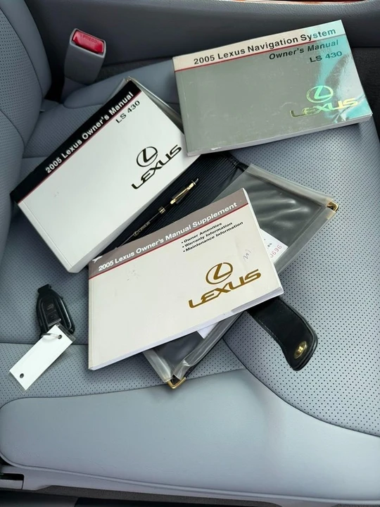 2005 Lexus LS 3rd Gen - Image 22 of 22