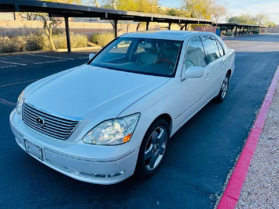 2005 Lexus LS 3rd Gen - Image 24 of 31