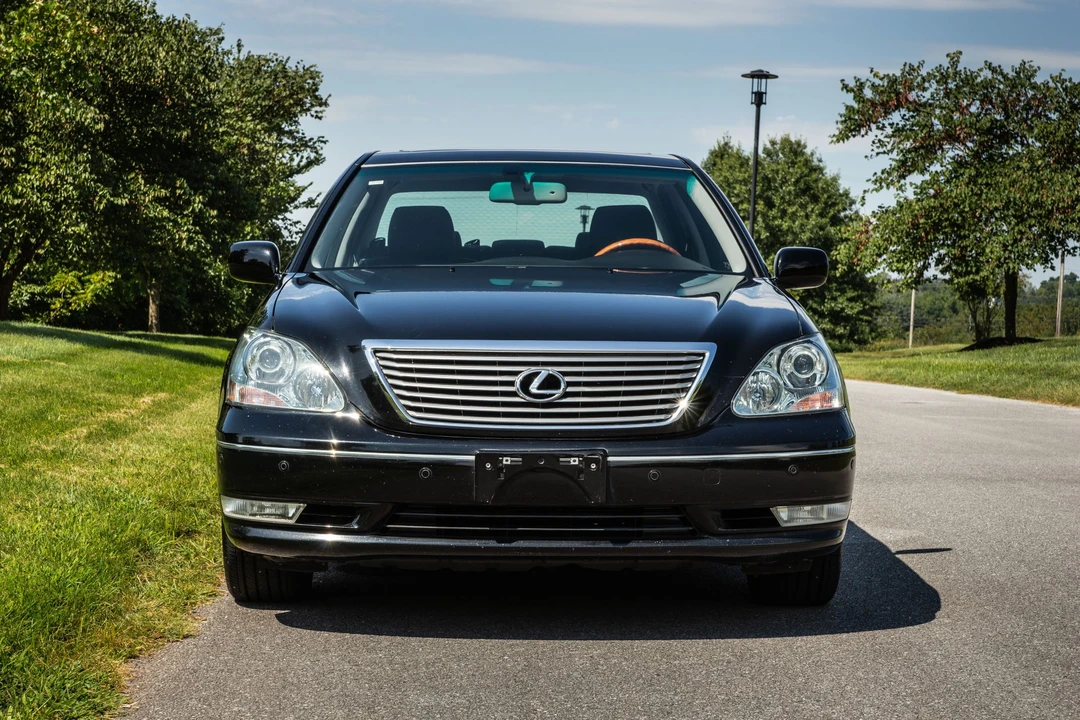 2005 Lexus LS 3rd Gen - Image 6 of 31