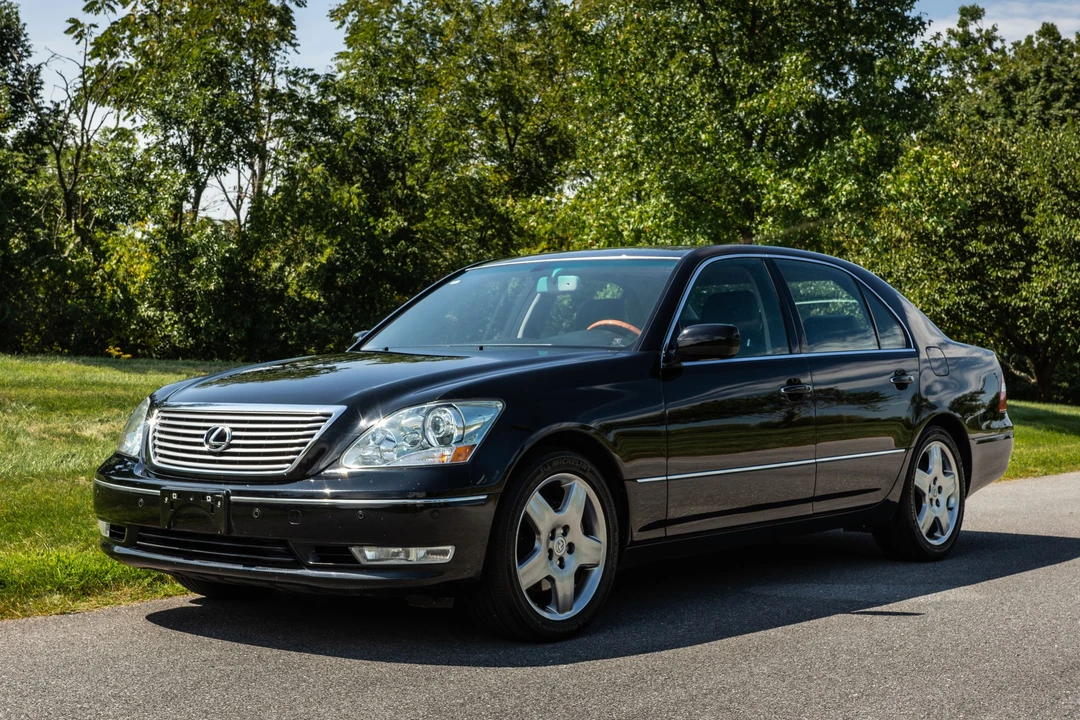 2005 Lexus LS 3rd Gen - Image 14 of 31