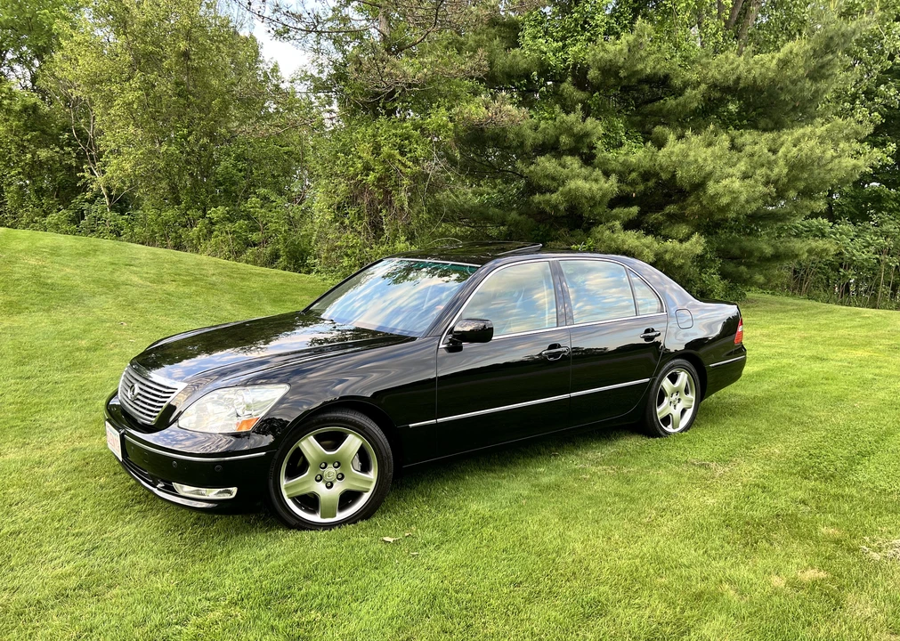 2005 Lexus LS 3rd Gen - Image 6 of 31