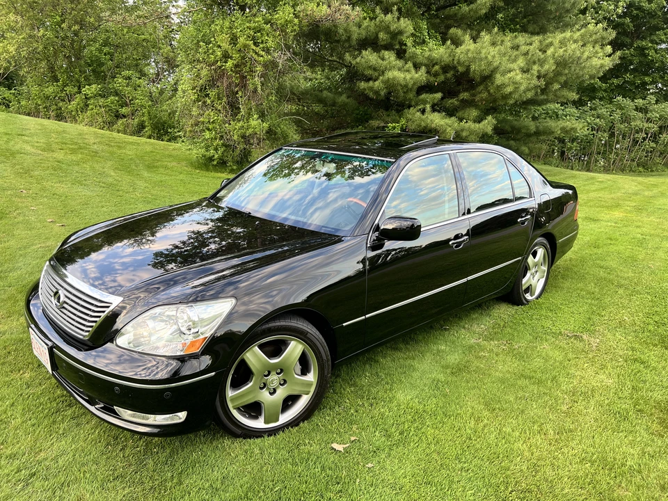2005 Lexus LS 3rd Gen - Image 8 of 31