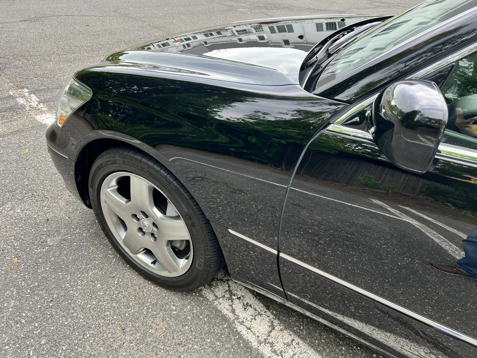 2005 Lexus LS 3rd Gen - Image 30 of 31